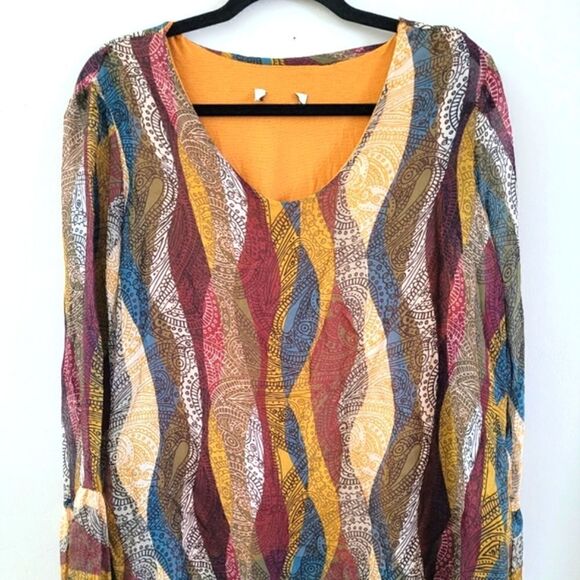 SALE🌷Belle France Print silk Blouse size Large - Picture 2 of 16